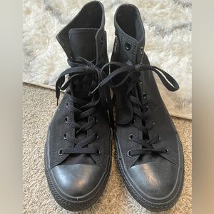 Al black, high top, classic Converse